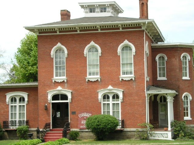 A Chautauqua Lake Erie Country Inn on your travel along I-90, the New York State Thruway.